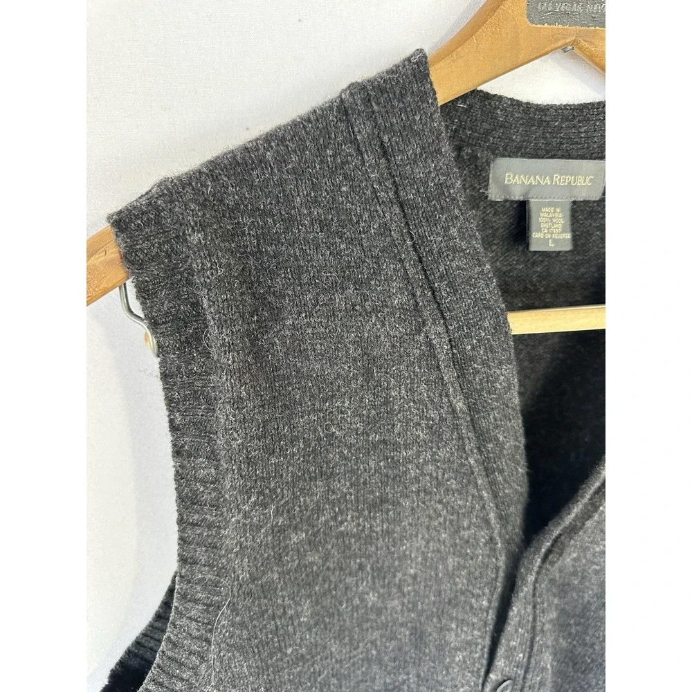 Banana Republic Wool Sweater Vest Office Career Business Classy Men's L Black